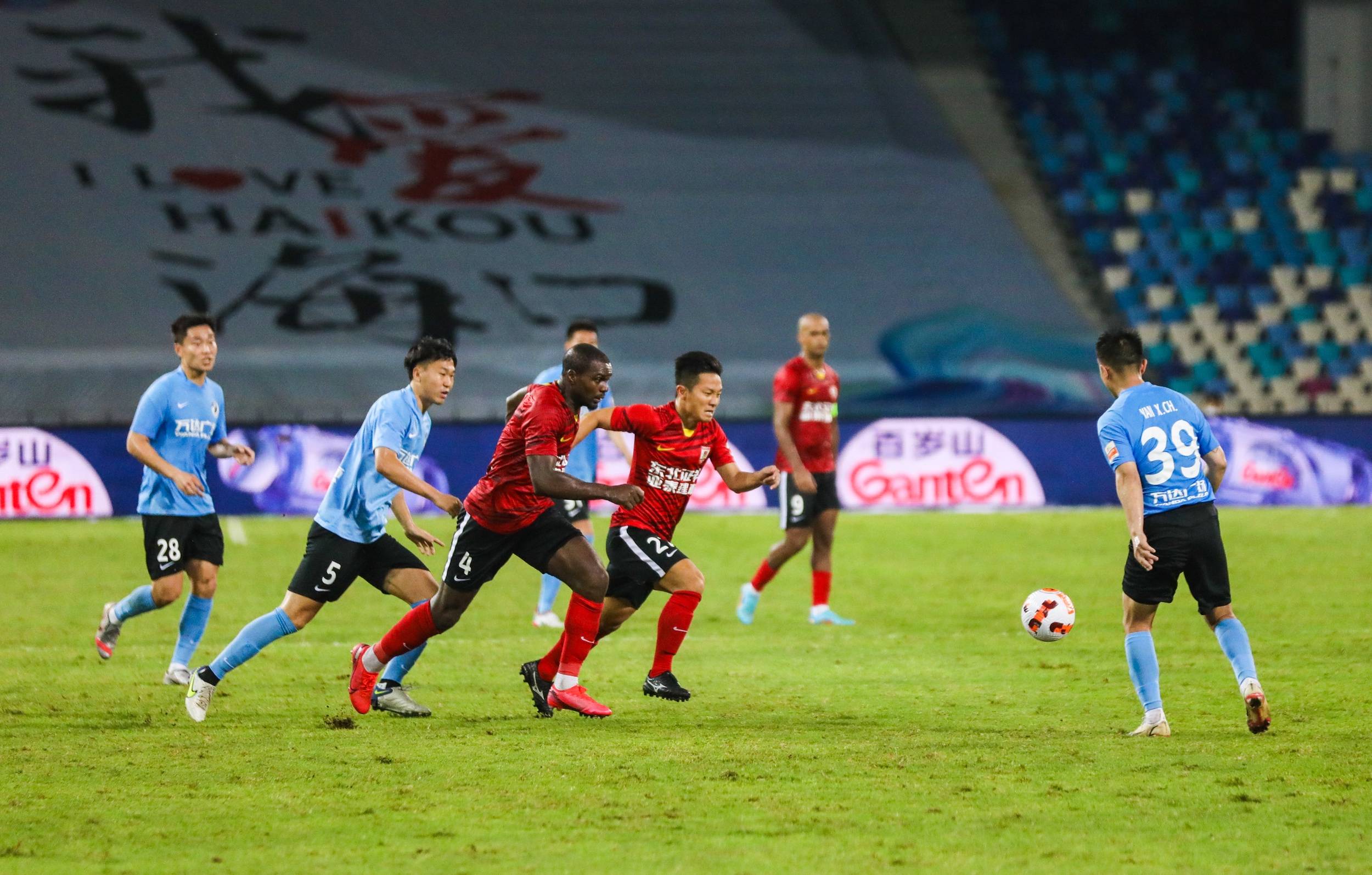 足球世界里 足球世界里