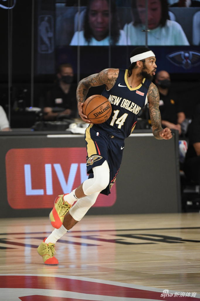 尽管在面对 尽管在面对